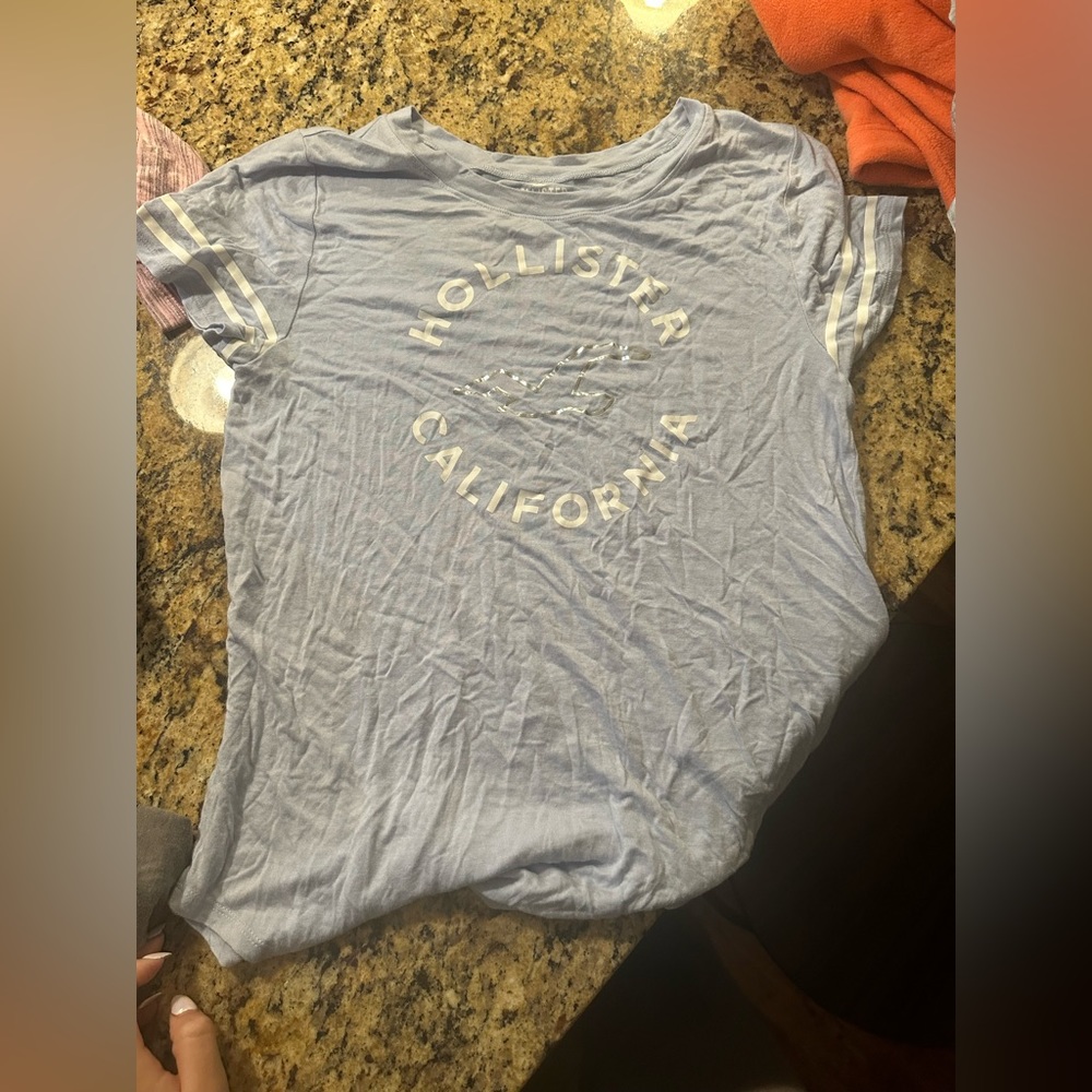 Just like new Hollister T shirt